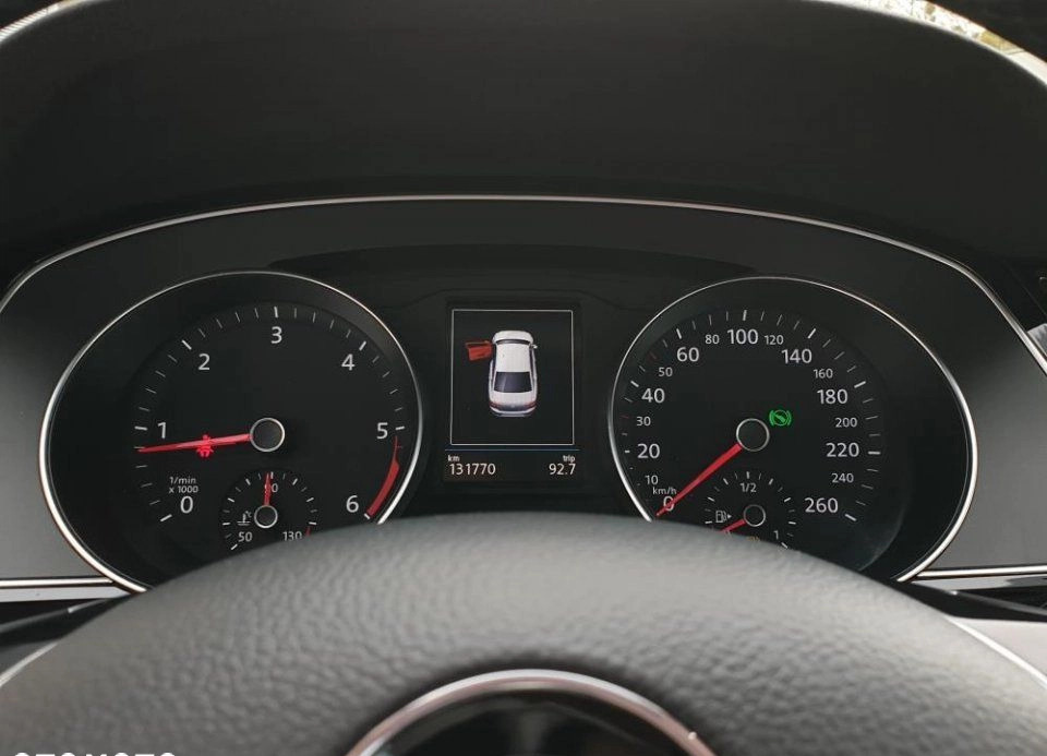 Volkswagen Passat cena 84900 przebieg: 131770, rok produkcji 2018 z Dębno małe 277